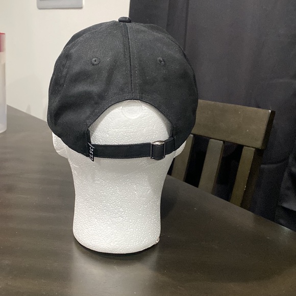 Clsc StrapBack - Picture 3 of 5